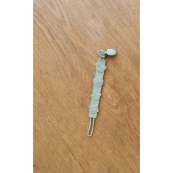 Attaché tétine